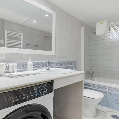 Vivi Homes - Picasso Апартаменти